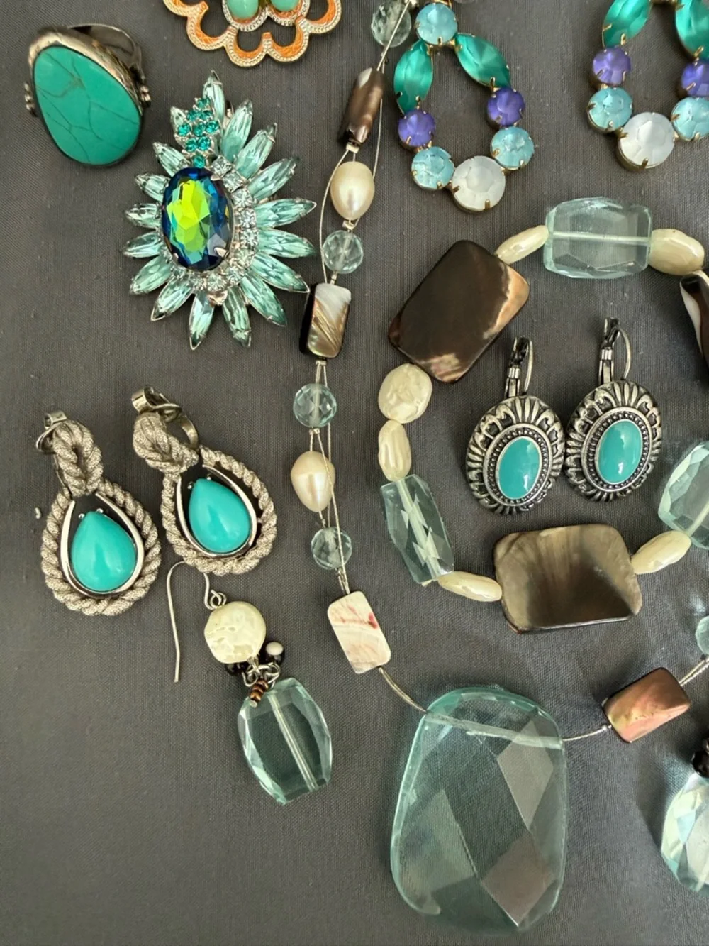 Vintage to New Turquoise and Aqua Jewelry Lot - Picture 2 of 12